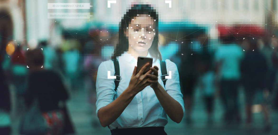 Smart technologies in your smartphone, collection and analysis of big data